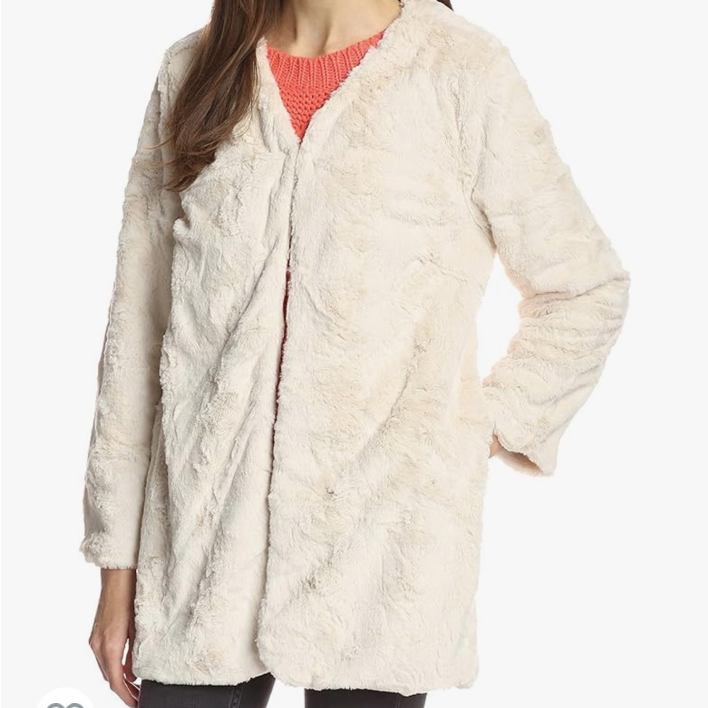 MINKPINK Women's Powder Room Coat size XS Cream Faux Fur Coat